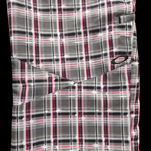 Oakley Men's Plaid Golf Pants - Black, Gray, and Pink Size 36x33 - Picture 6 of 10